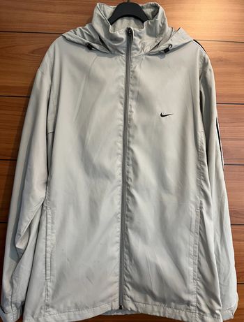 Lot de 10 vestes de marque et taille différentes - spécial investisseur