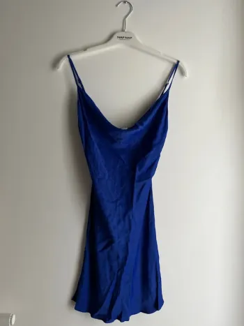 Robe courte