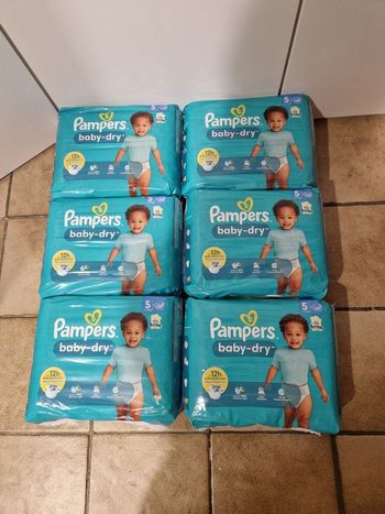234 couches Pampers baby-dry taille 5