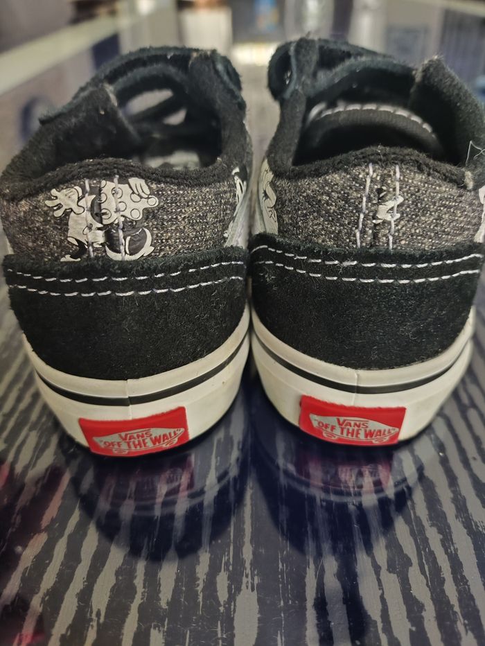 Baskets Vans x Disney noires - photo numéro 5
