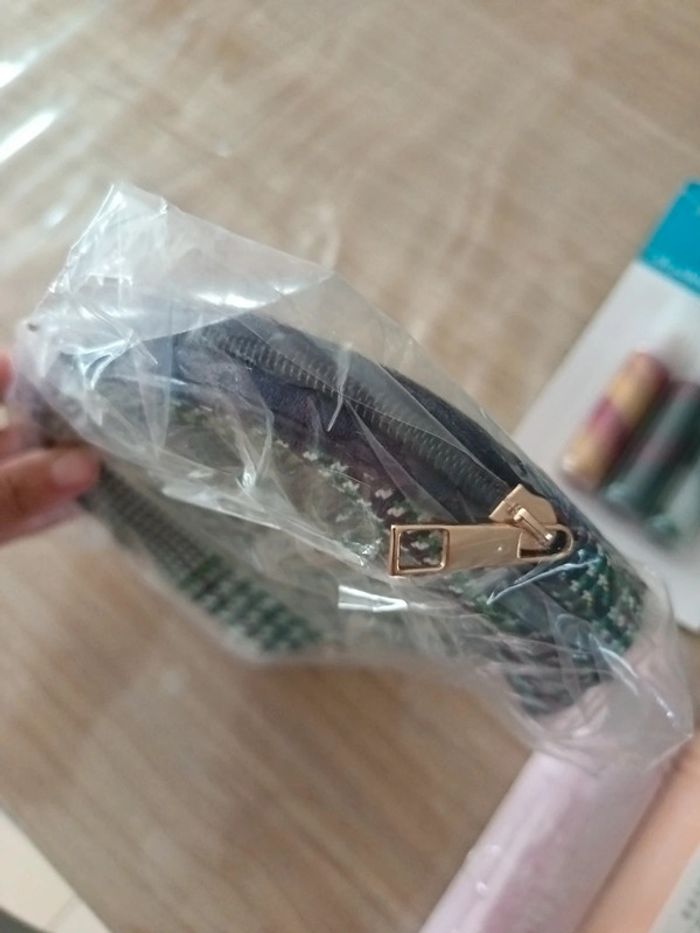 Lot divers neuf - photo numéro 2