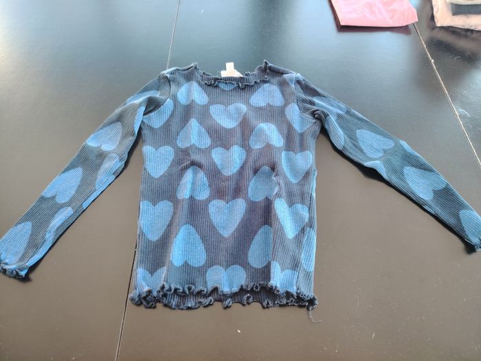 Lot t-shirt et pull à capuche - photo numéro 8