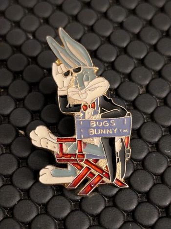 Pin's Bugs Bunny Warner Bros siège Cinéma
