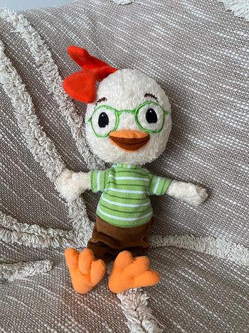 Peluche doudou 35cm Disney chicken little poussin à lunette vert rouge parfait état