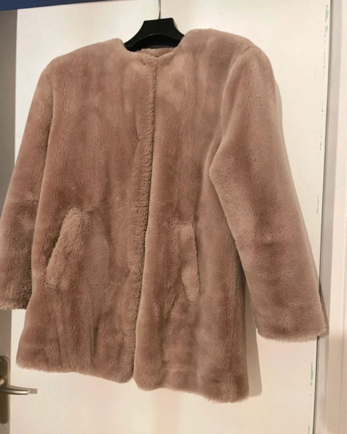 Manteau fourrure beige Zara - photo numéro 2