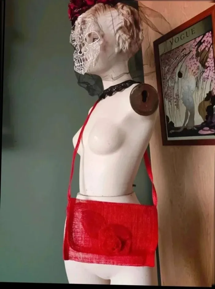 Pochette rouge bandoulière
