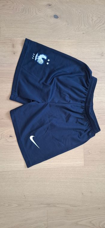 Short de foot bleu marine, nike, 10 ans