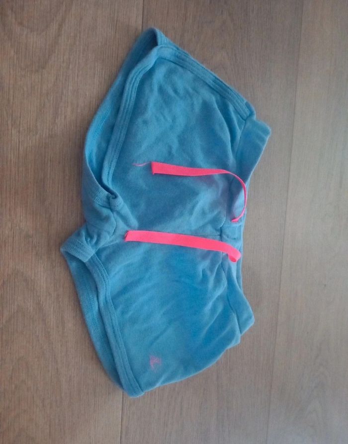 Lot vêtements garçon 4 ans - photo numéro 4