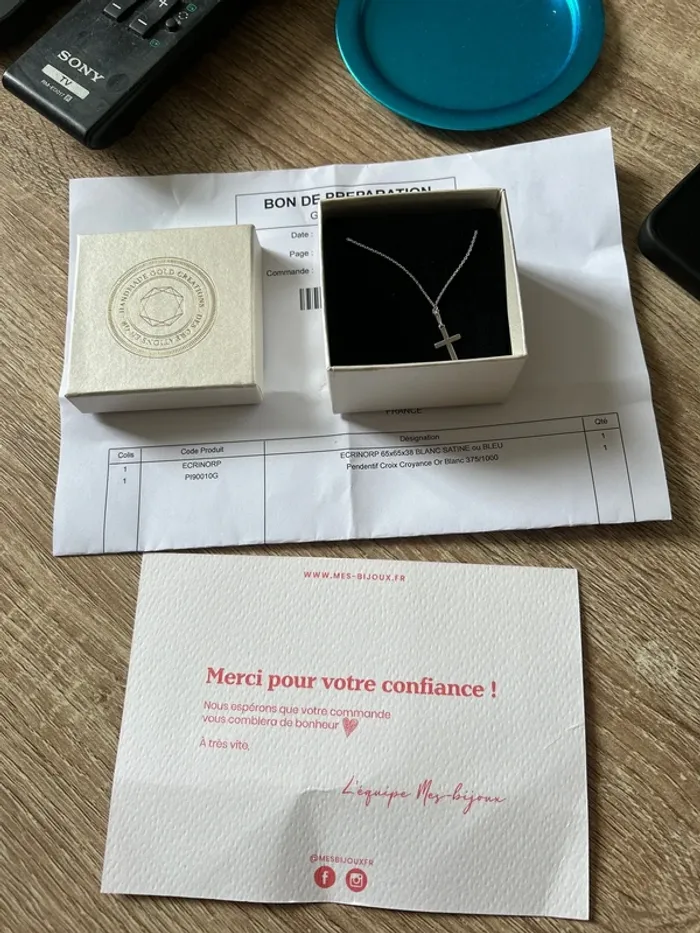 Chaîne plus croix en or blanc - photo numéro 2