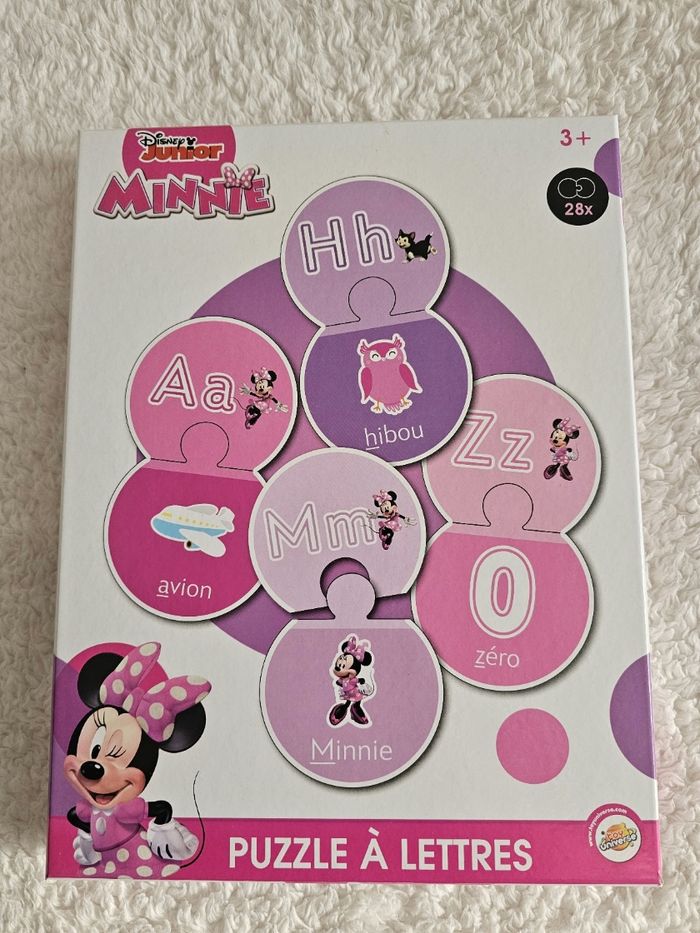 Jeu minnie puzzle neuf