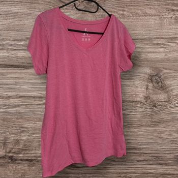 T-shirt rose col V, Atmosphère - 40/L