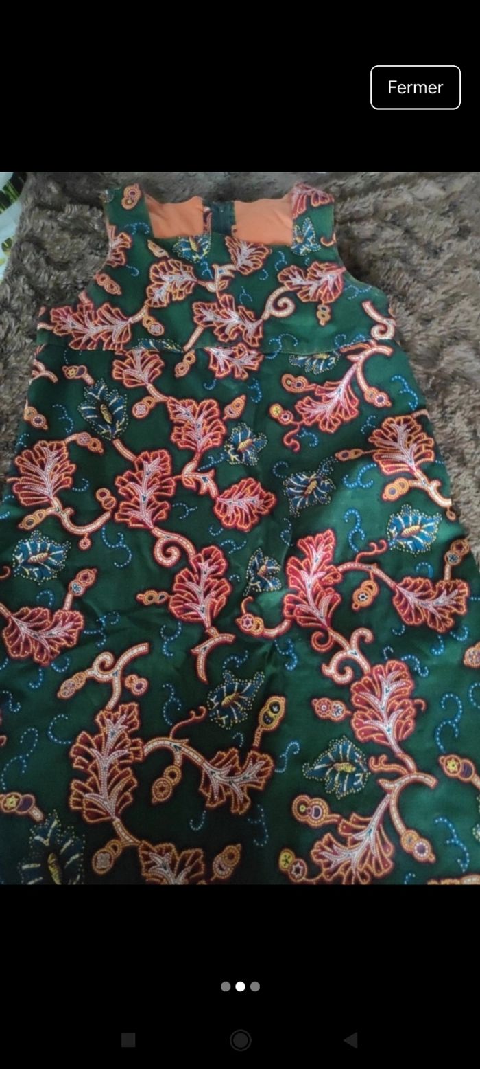 Très belle robe fille e9