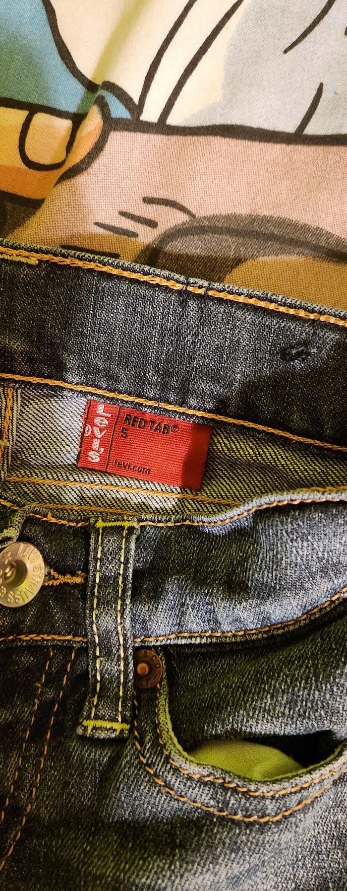 Jean's Levi's mixte 5 ans TBE - photo numéro 2