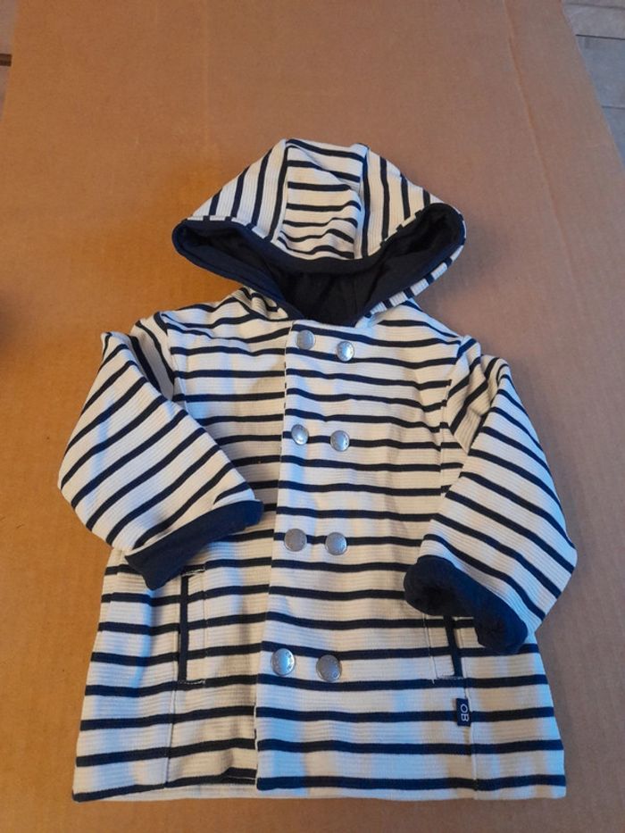 Veste marine à capuche