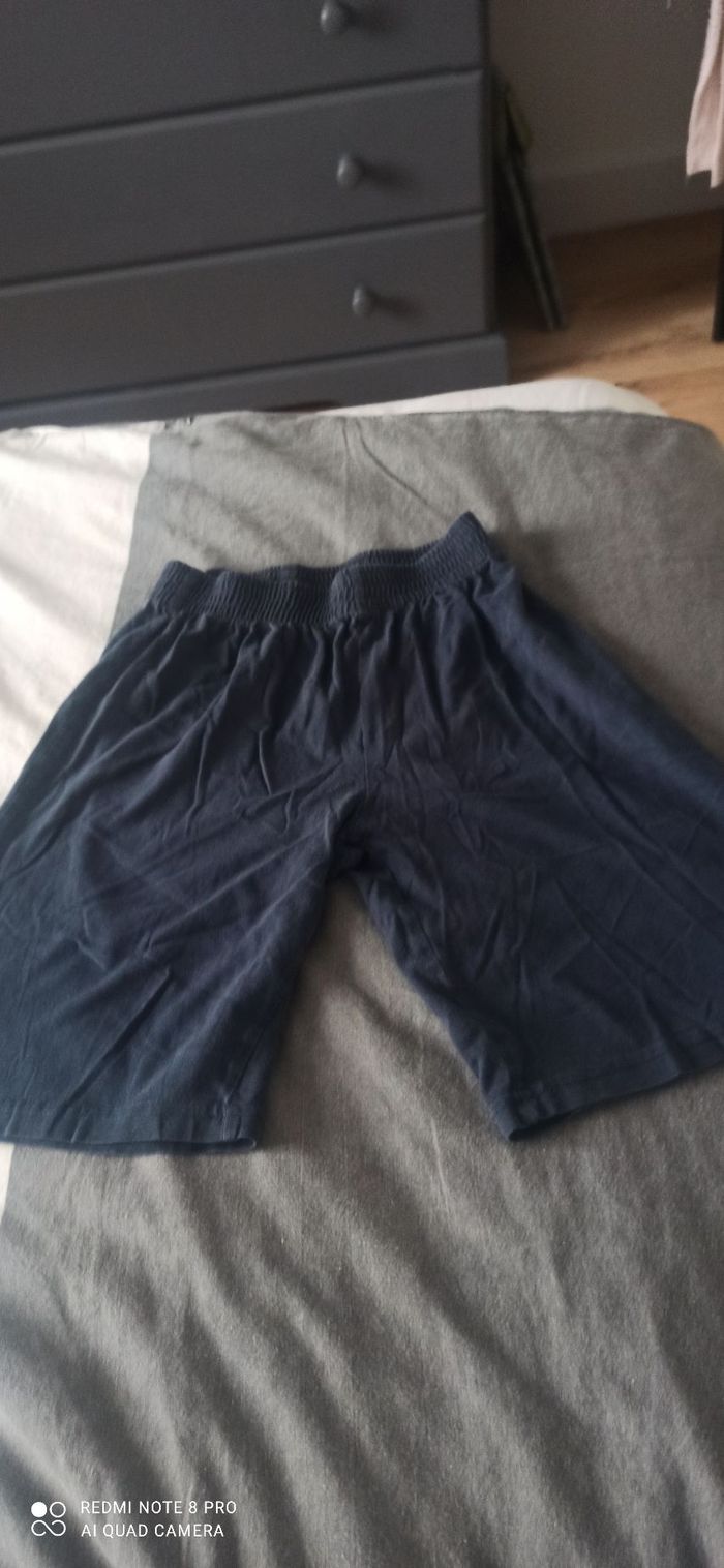 Lot de bermudas et shorts 8 ans - photo numéro 5