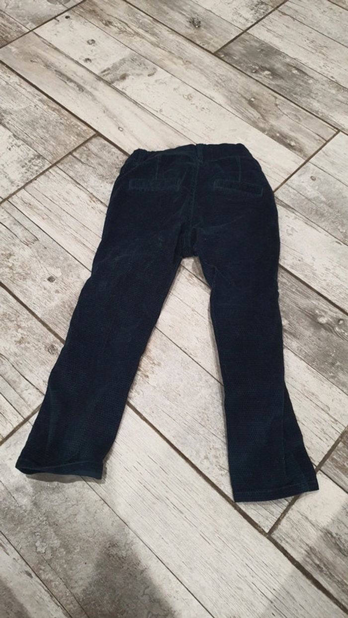 Pantalon 3 ans en très bon état - photo numéro 4