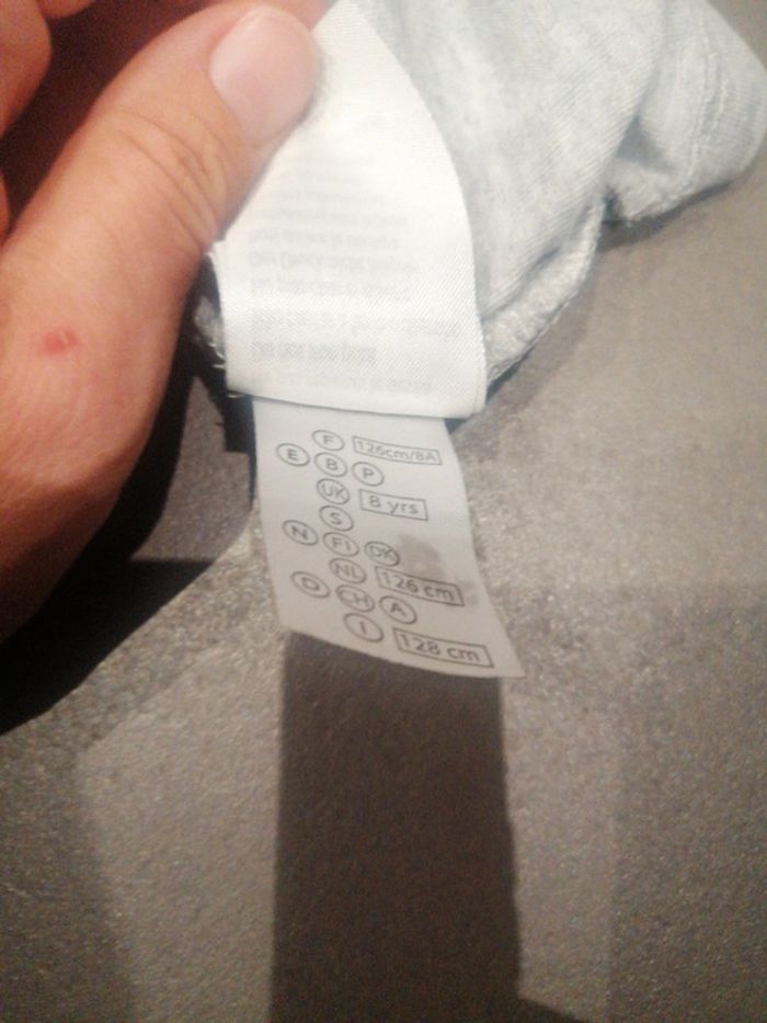 Tee-shirt verbaudet 8 ans - photo numéro 6