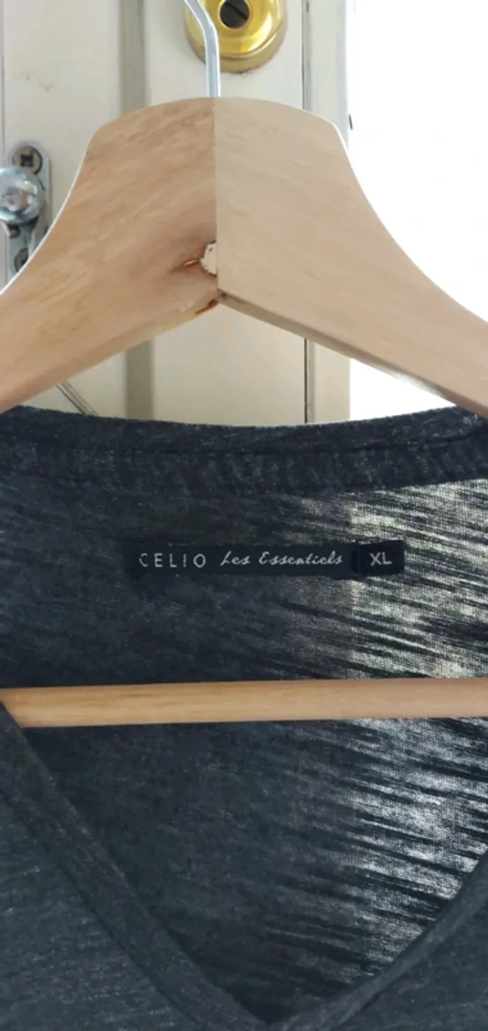 T-shirt celio - photo numéro 2