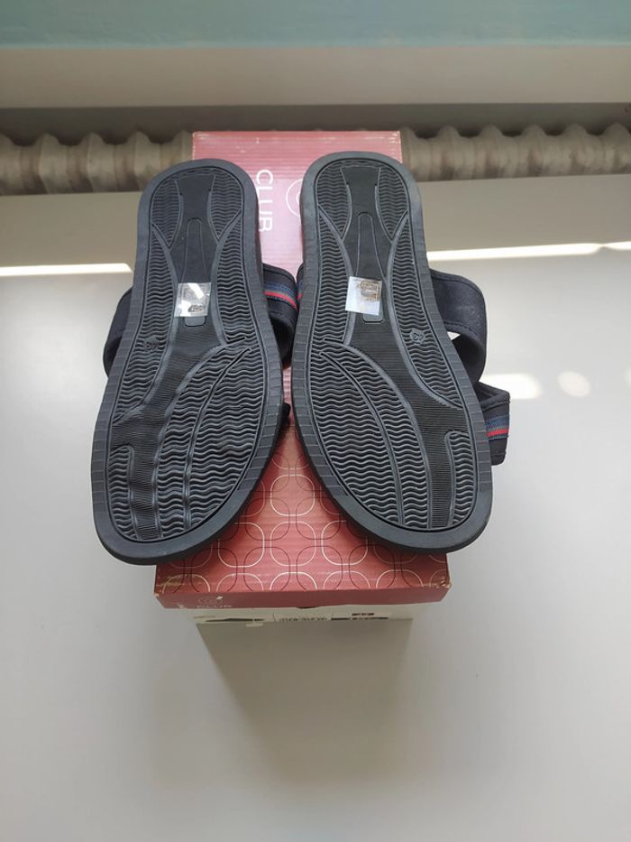 Paire de claquettes d'été neuve pour hommes - photo numéro 5