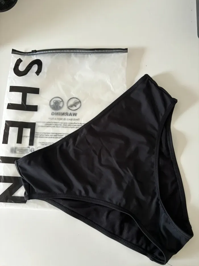 Bas de maillot taille mi haute
