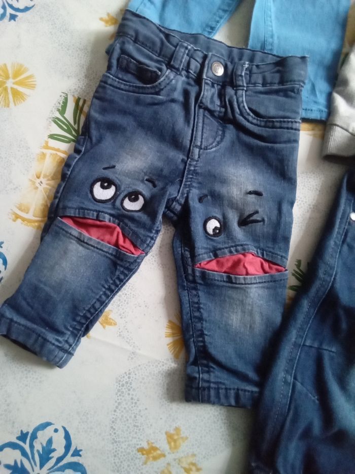 Lot pantalons garçons t 6 mois - photo numéro 2