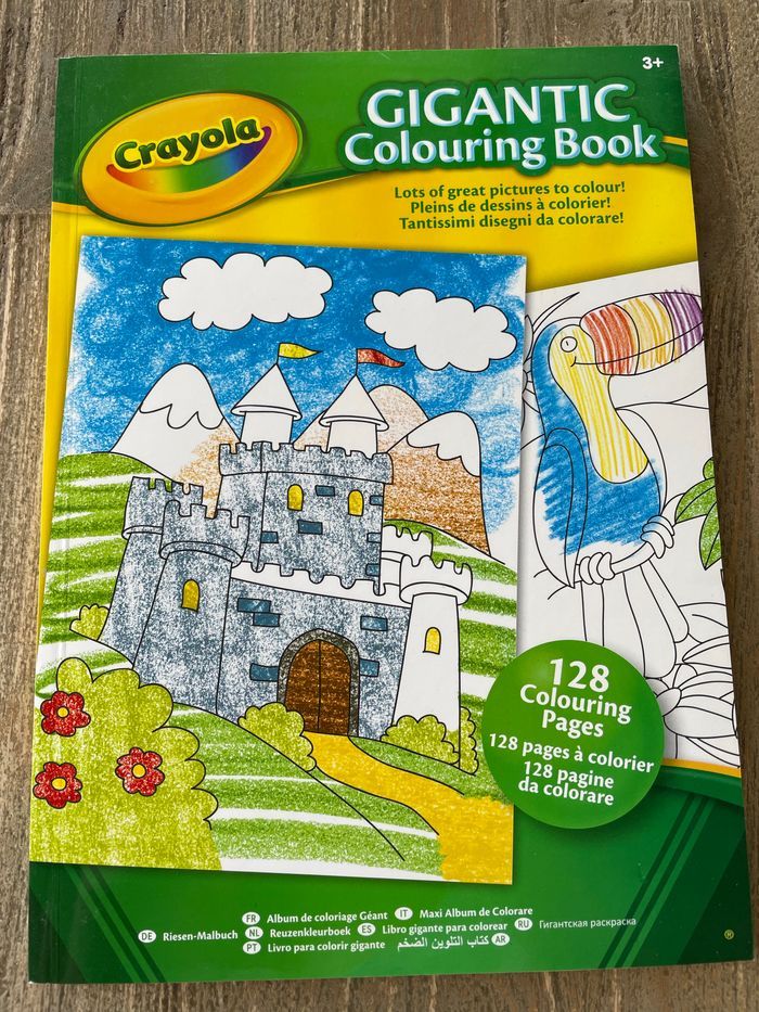 Cahier de coloriages crayola