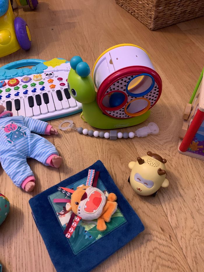 Lot de jouets - photo numéro 3