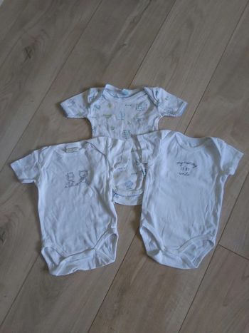 Lot de 3 bodies manches courtes garçon 3 mois (78)
