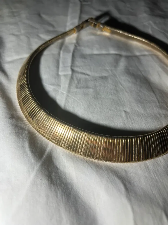 Collier dorée - photo numéro 3