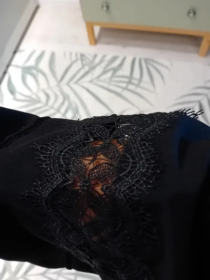 Blouse noire - photo numéro 6