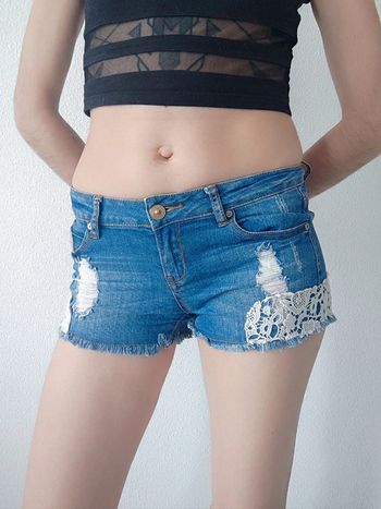Mini short en jean bleu troué dentelle blanc / Jennyfer - 34/XS
