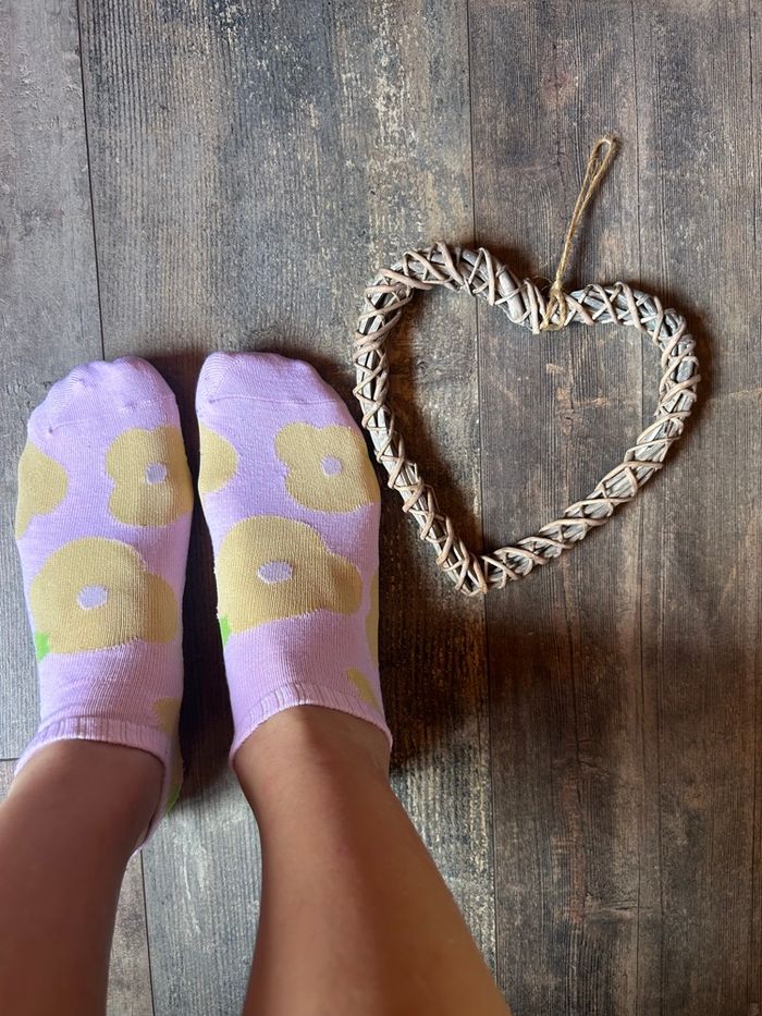 Socquettes lilas à fleurs 🌸 - photo numéro 2
