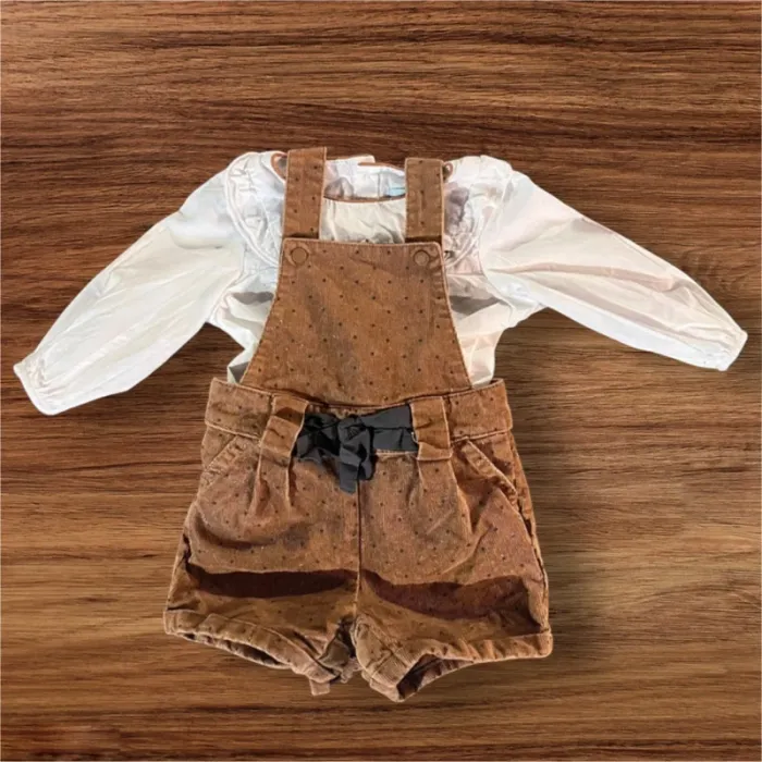 Ensemble teeshirt + salopette courte
