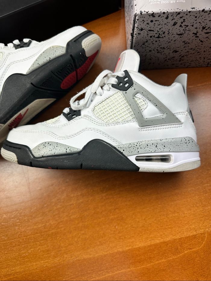 Jordan 4 black cément taille 38 - photo numéro 2