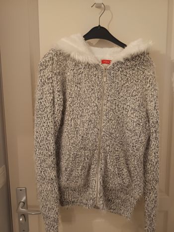 Long gilet chaud à capuche