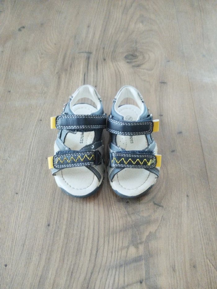 Sandalettes bébé