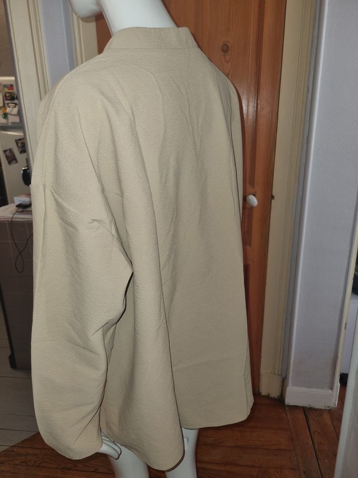 Blouse tunique beige gaufrée manches longues 2XL neuve - photo numéro 4