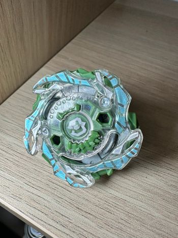 Toupie beyblade betromoth b2