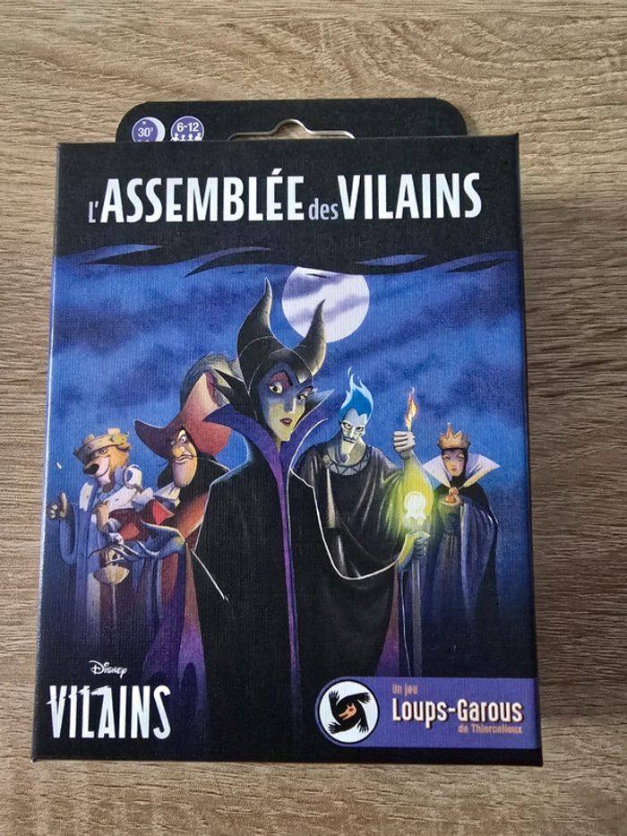 Jeu de cartes l'assemblée des vilains - Un jeu Loup Garou - Neuf