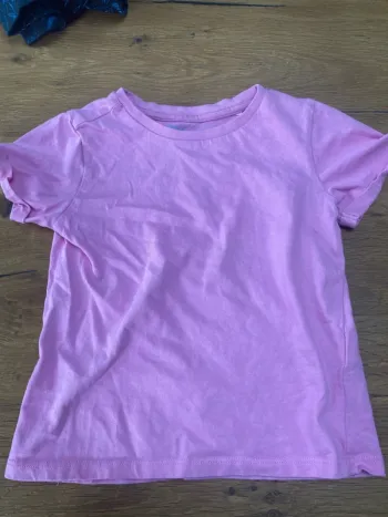 TEE shirt 5-6 ans