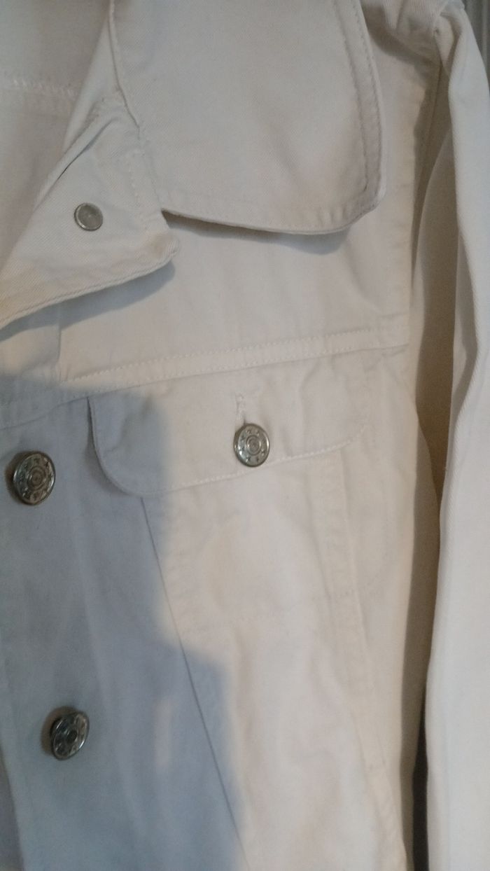 Veste blanche - photo numéro 4
