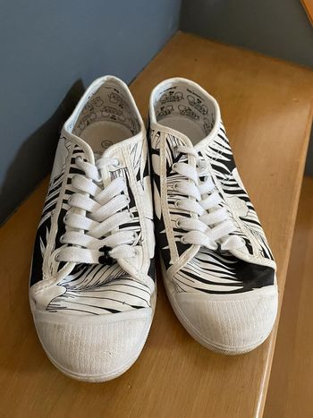 Très belle paire de basket taille 38