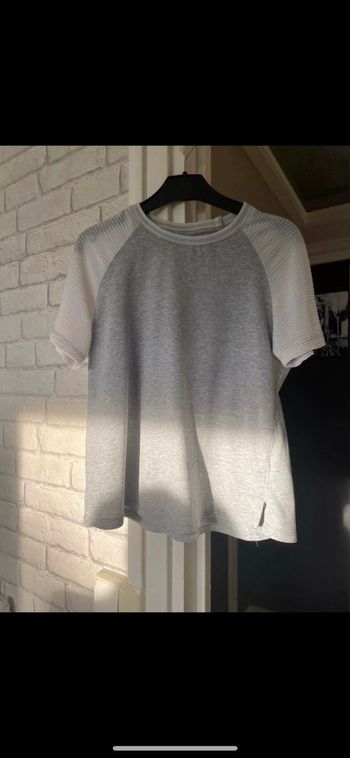 Tee shirt Monoprix taille 10 ans