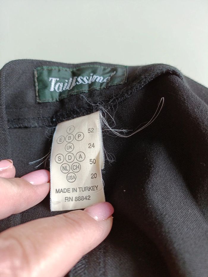 Pantacourt noir taillissime taille 52 - photo numéro 6