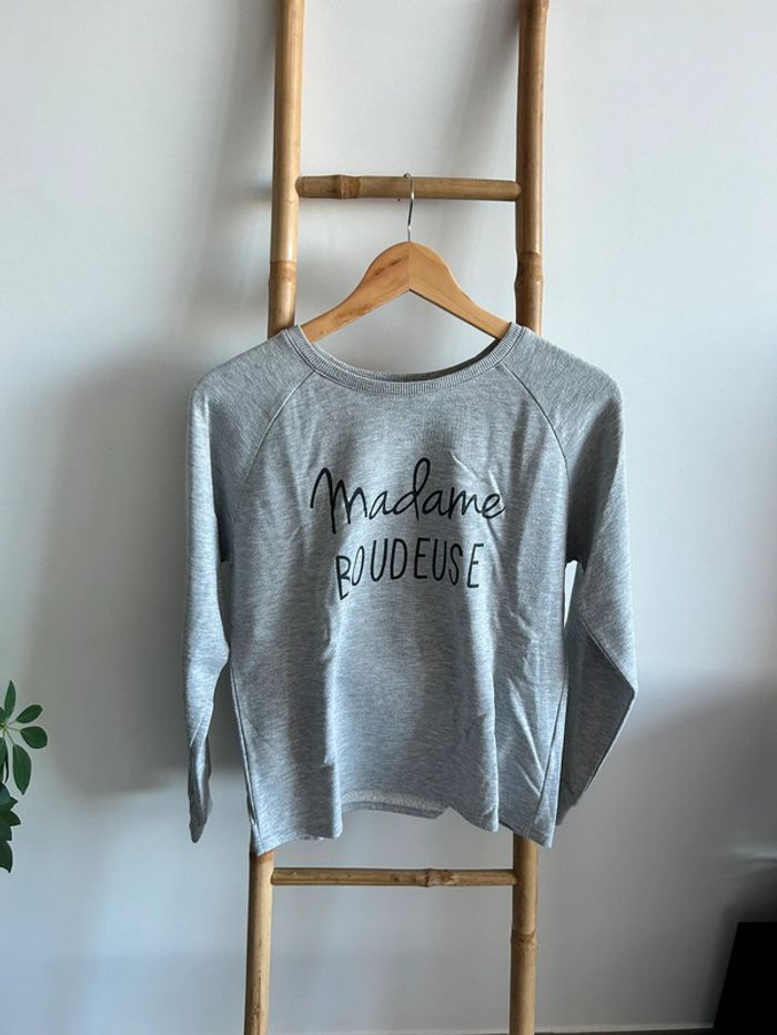 Sweat gris