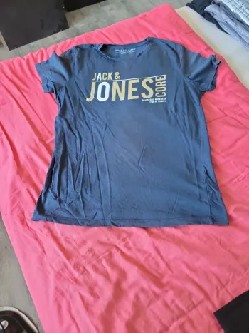 Tee-shirt jack & Jones taille L
