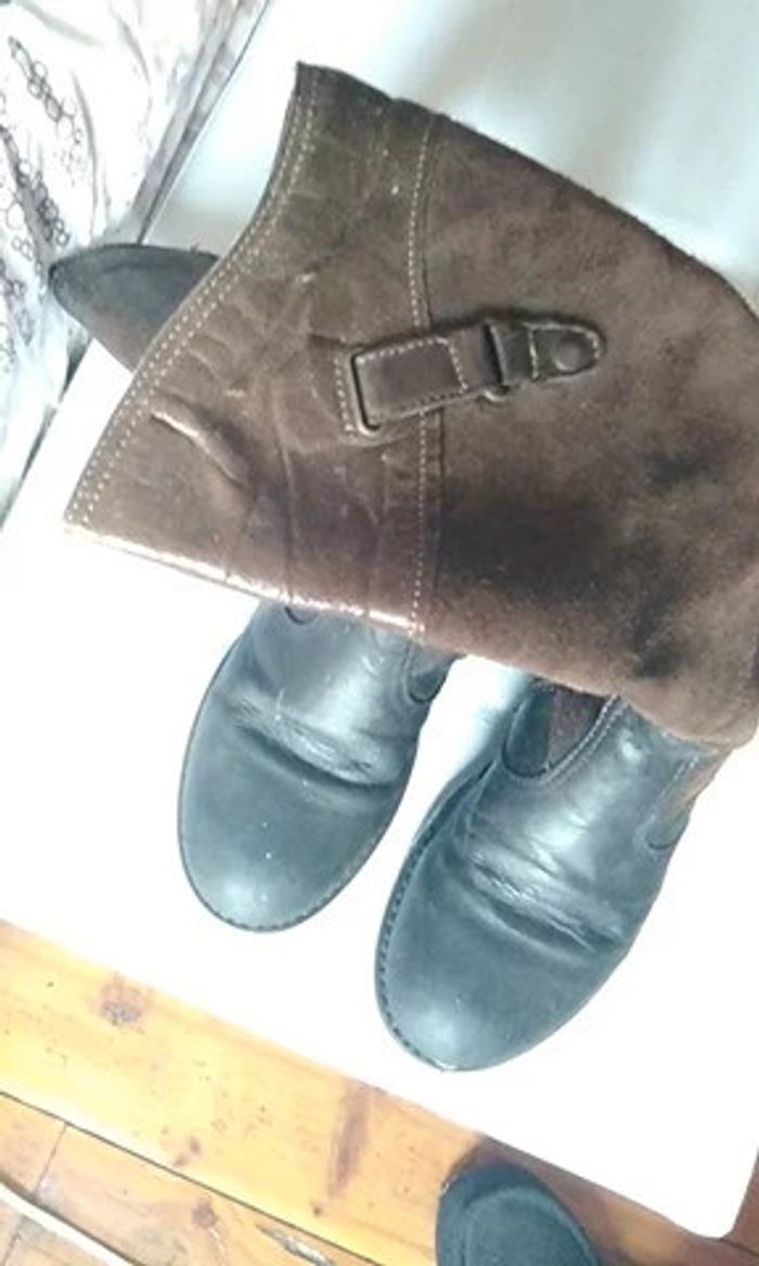 Paire de bottes en cuir marron - photo numéro 3