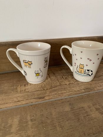 Lot de 2 tasses neuves