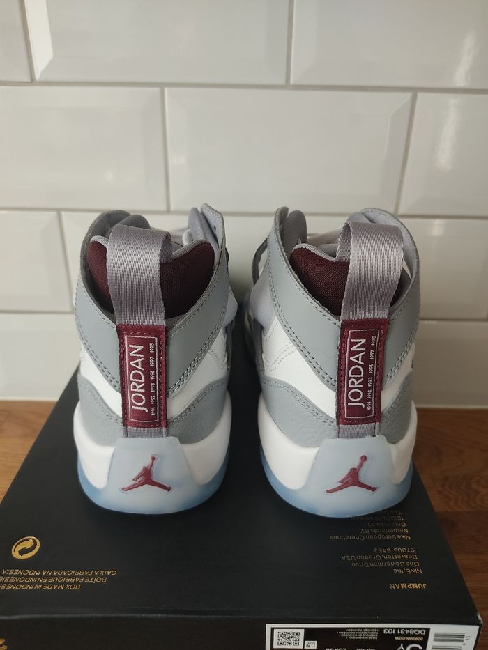 Baskets Jordan jumpman two trey T 38 - photo numéro 5