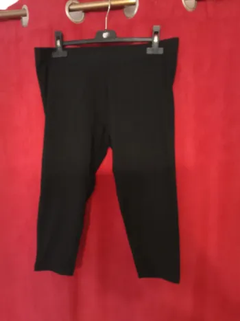 Pantacourt femme 46/48 (268)